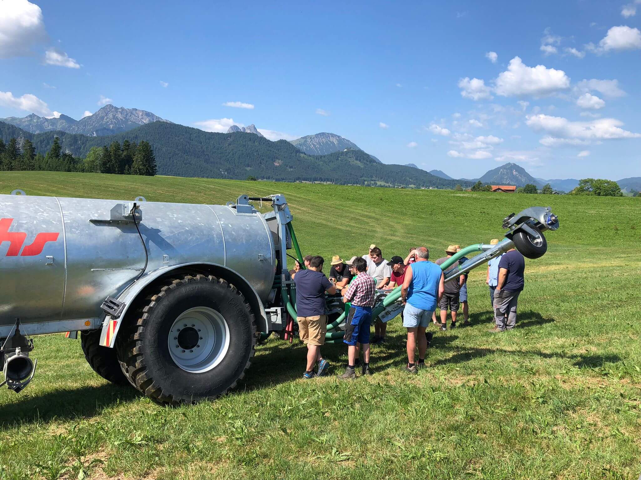 Guelleverteiler ausgeklappt